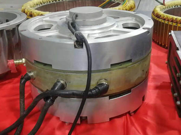 輪轂電機(jī)的驅(qū)動(dòng)方式有哪些，不同方式的優(yōu)缺點(diǎn)